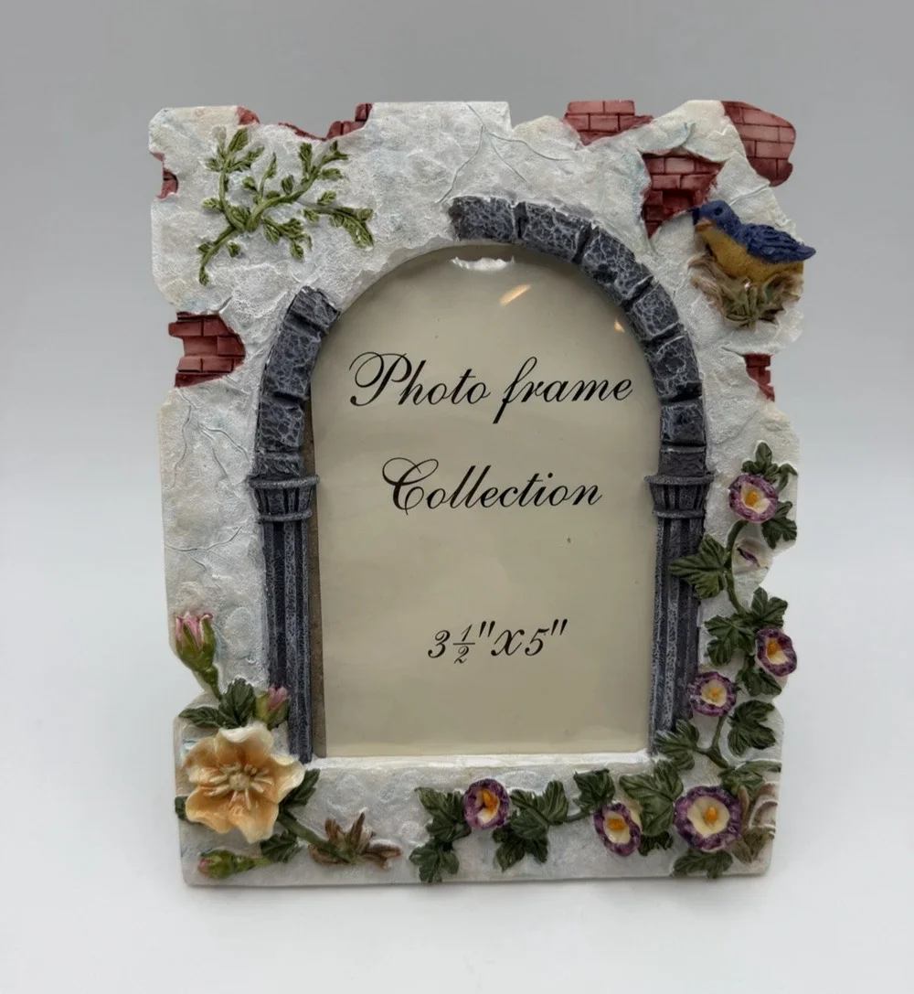 Vintage Garden Photo Frame Stone Arch 3D Resin Flowers Birds 3.5x5 Cottagecore